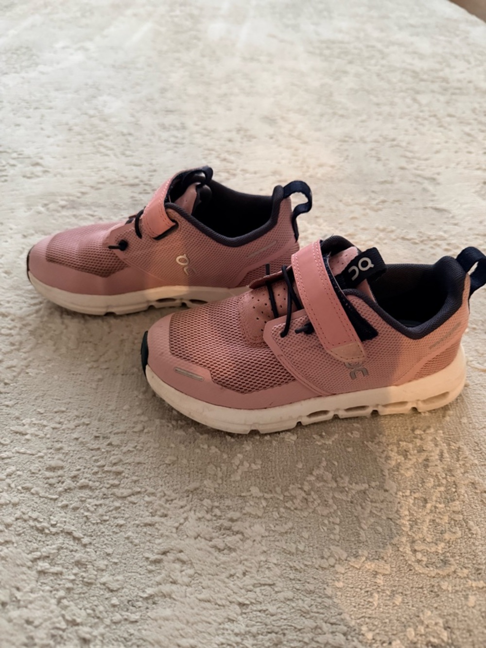 On Kids Pink and Navy Hook-and-Loop Sneakers